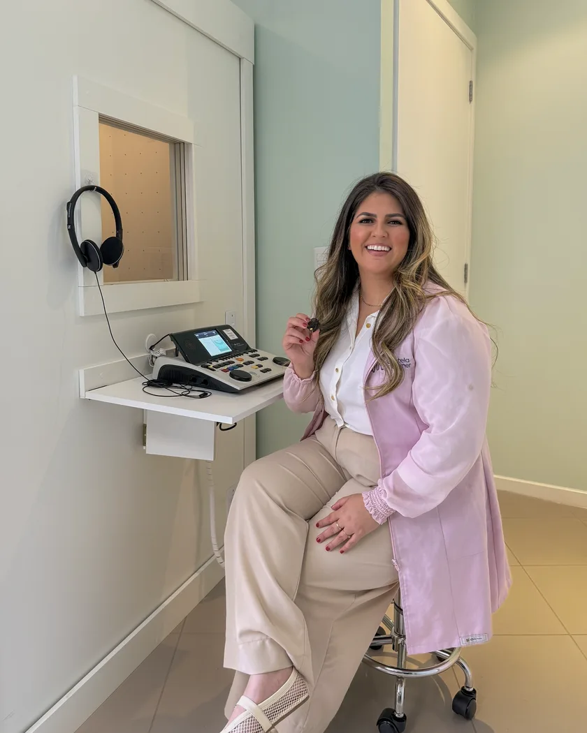 Fonoaudióloga Maristela Montagner na clínica AudioTao
